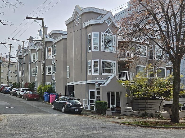 202 1280 Nicola Street