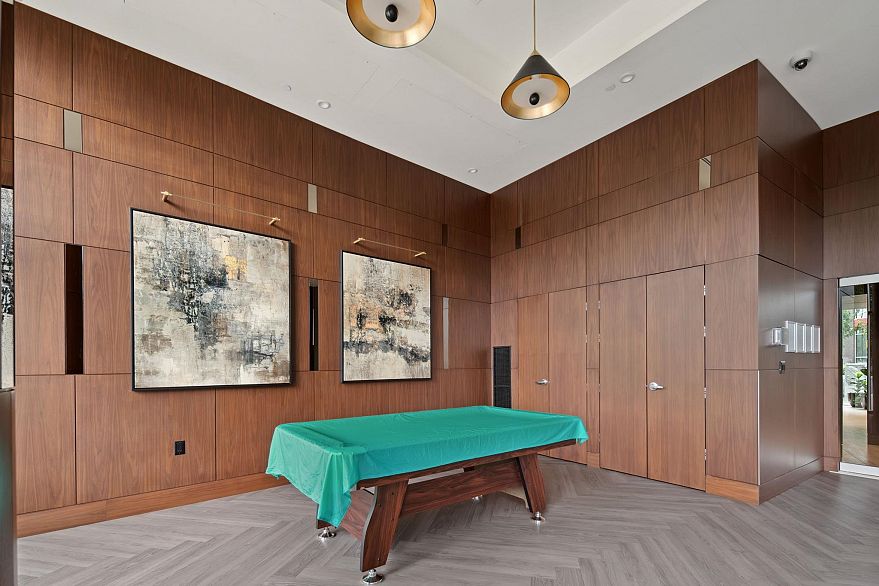 1501 1768 Cook Street