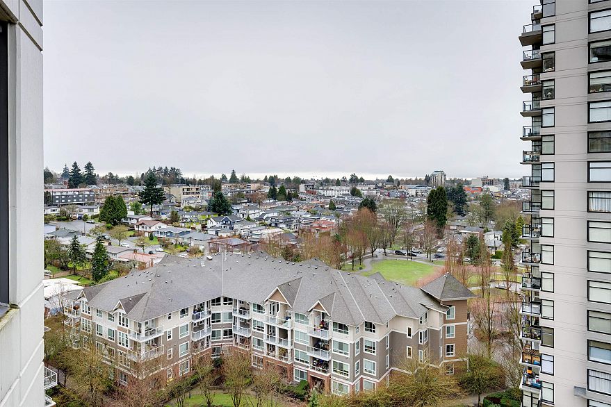 1202 3660 Vanness Avenue