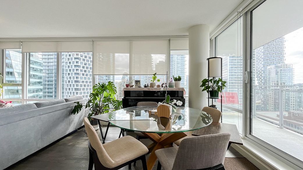 1706 1009 Harwood Street