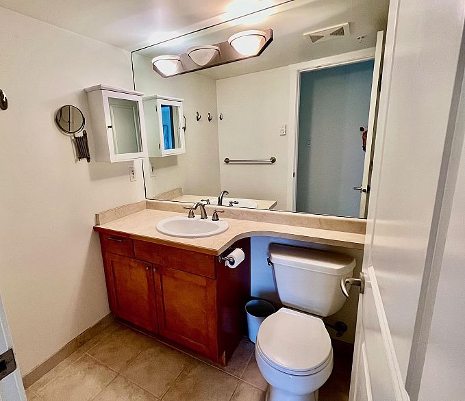 408 3580 W 41st Avenue