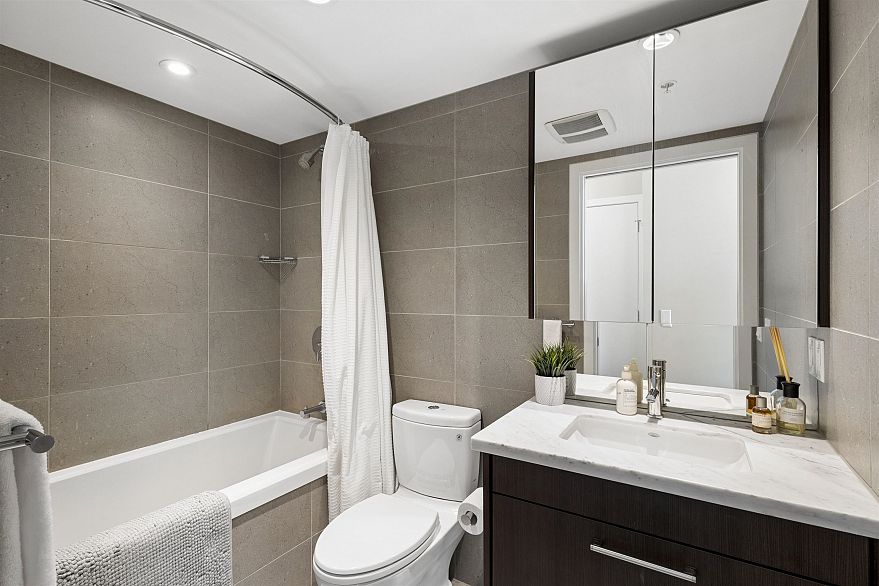 903 138 W 1st Avenue