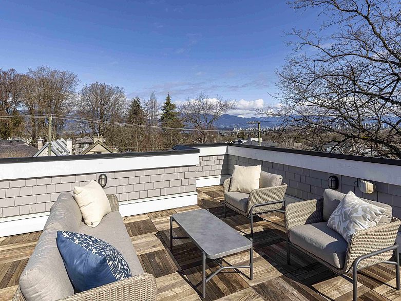 3483 Collingwood Street