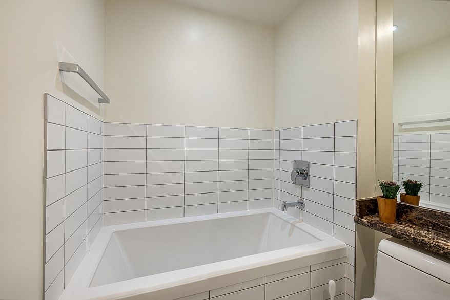 PH3 4815 Eldorado Mews