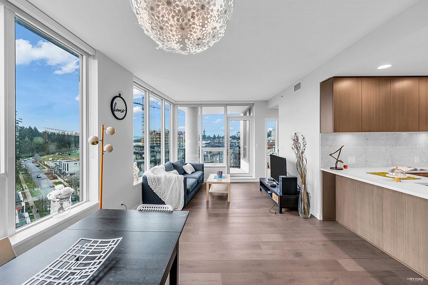 1102 3533 Ross Drive