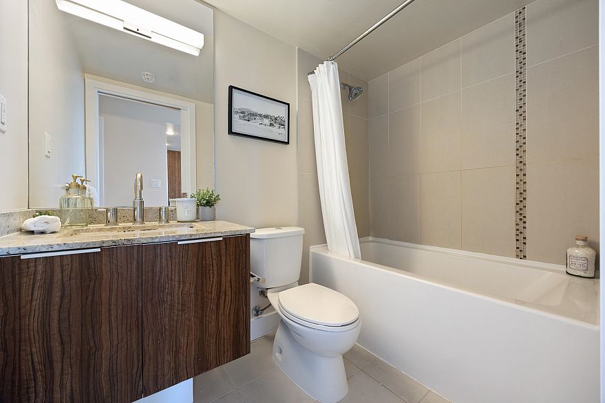 1801 1088 Richards Street