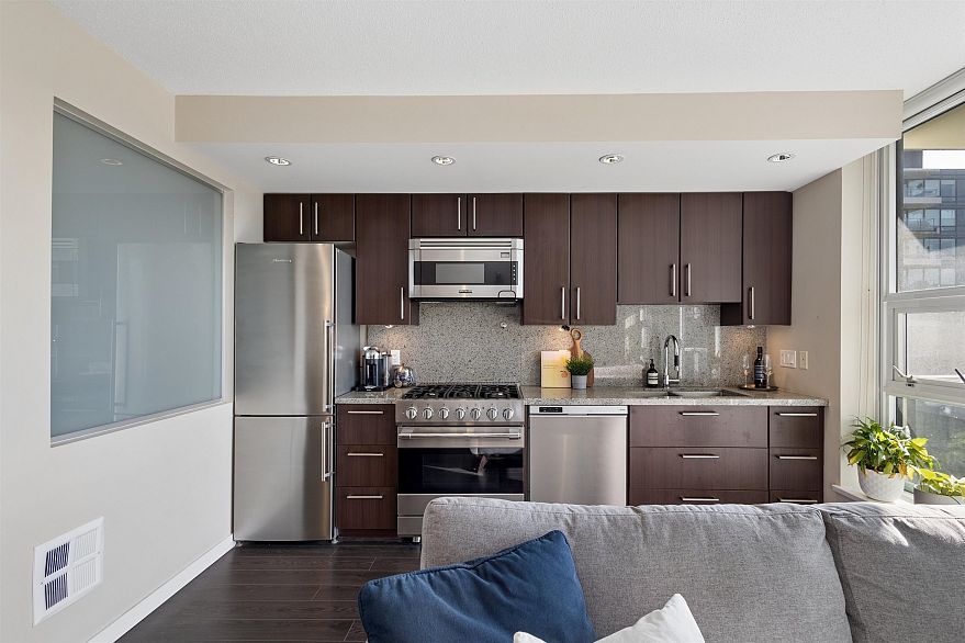 903 138 W 1st Avenue