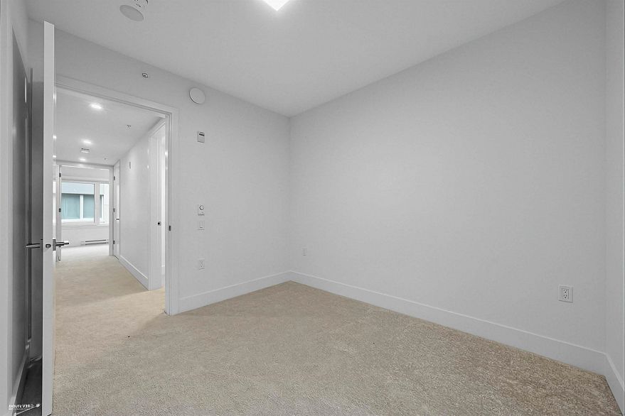 202 2075 E 1st Avenue