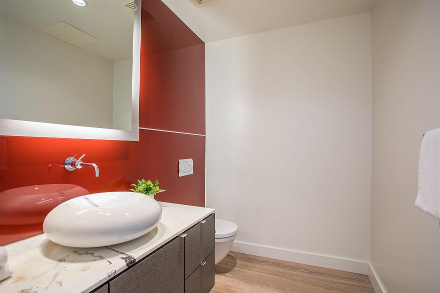 3101 1499 W Pender Street