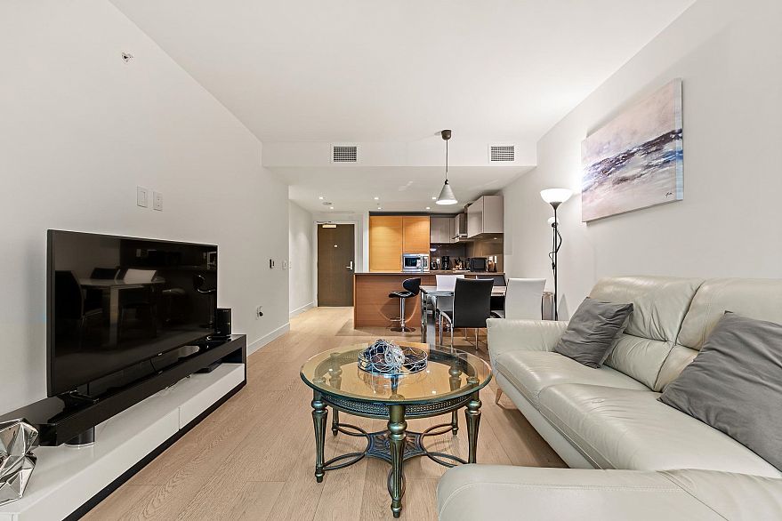 212 7128 Adera Street