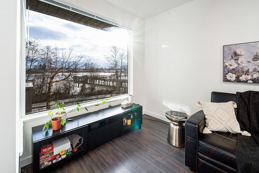 301 3138 Riverwalk Avenue