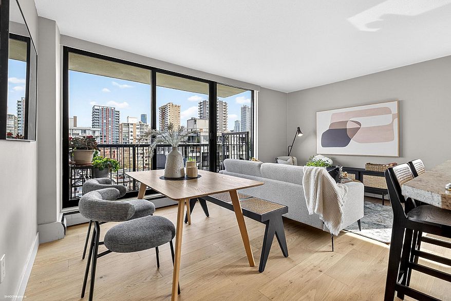 1404 1330 Harwood Street