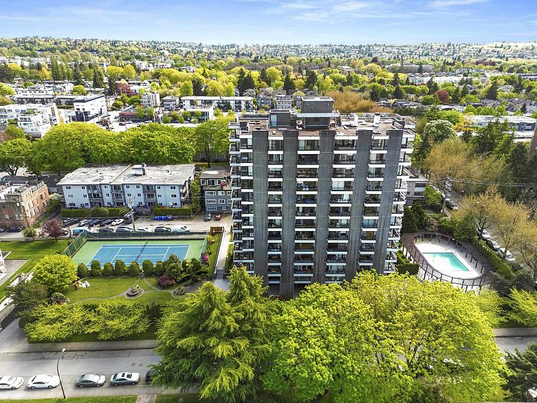 906 2370 W 2nd Avenue