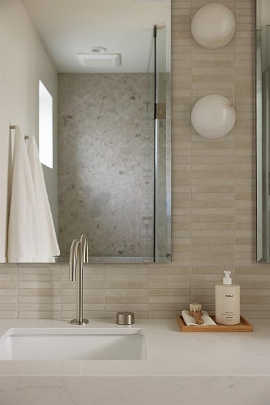 1 3449 W 22nd Avenue