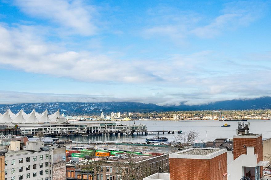 1011 66 W Cordova Street