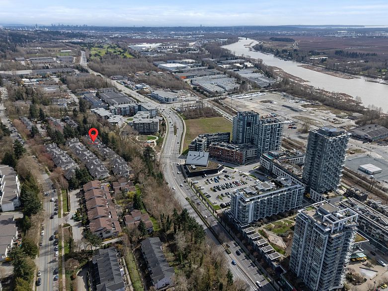 5 3586 Rainier Place