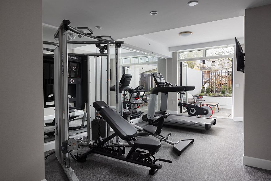 309 3668 W 10th Avenue