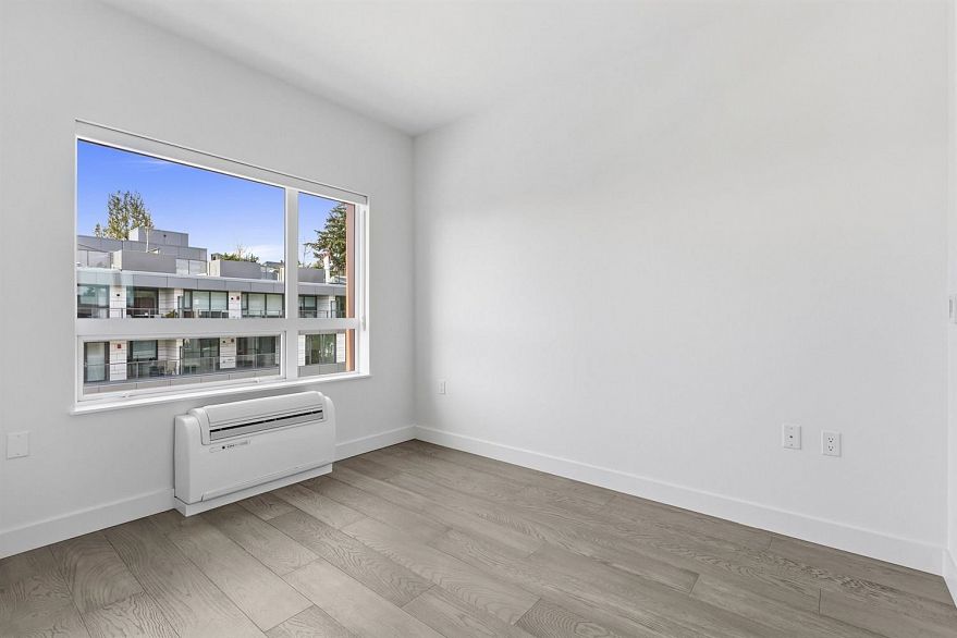 305 3590 W 39th Avenue