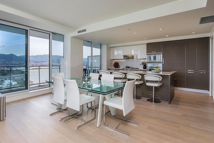 3101 1499 W Pender Street