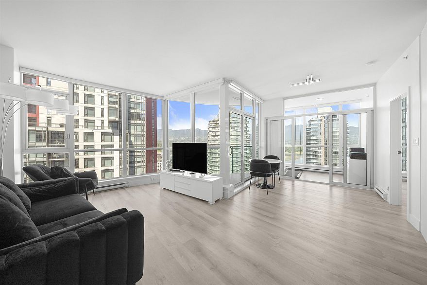 2201 1189 Melville Street