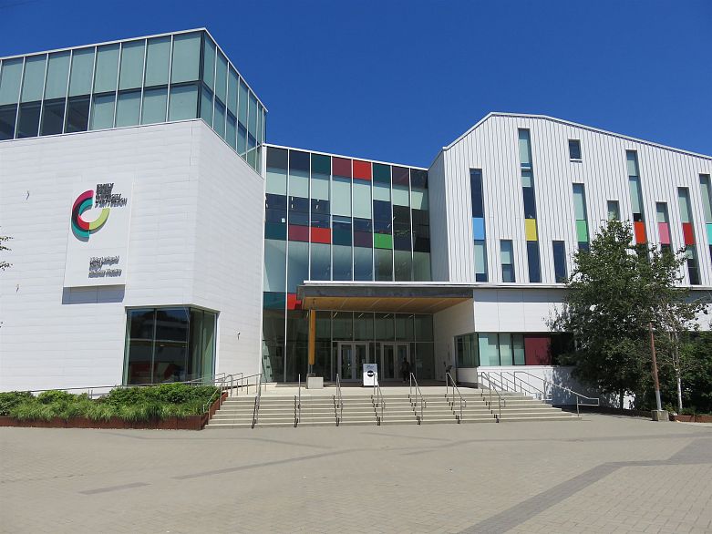 205 665 E 6th Avenue