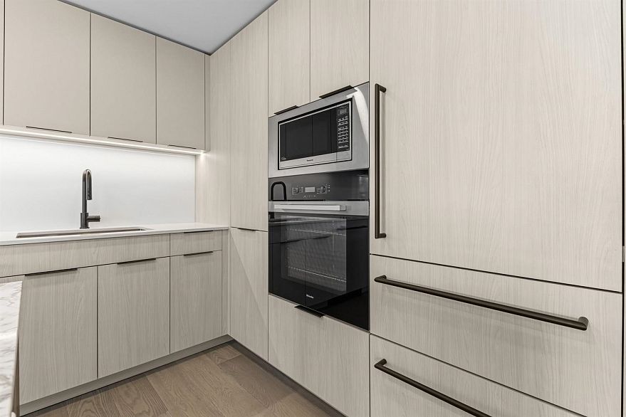 301 3590 W 39th Avenue