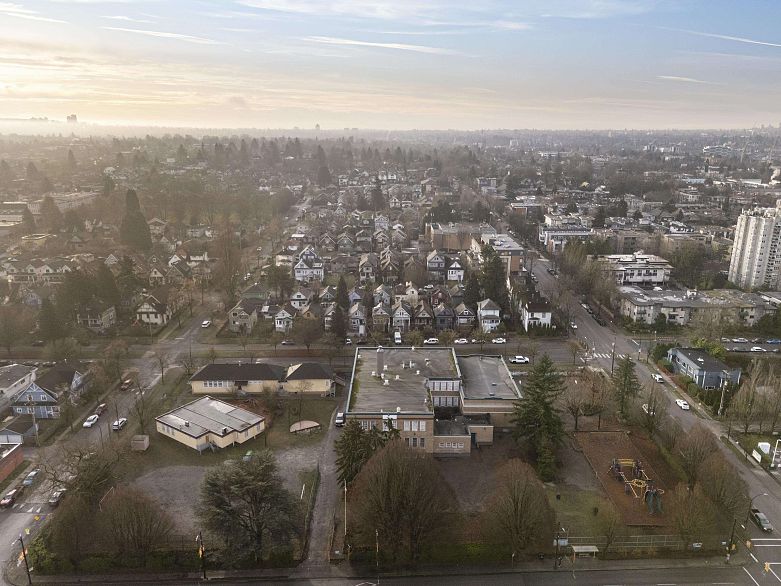 217 2150 E Hastings Street