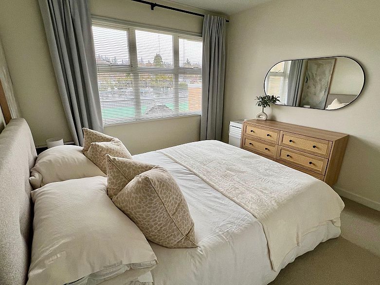 408 3580 W 41st Avenue