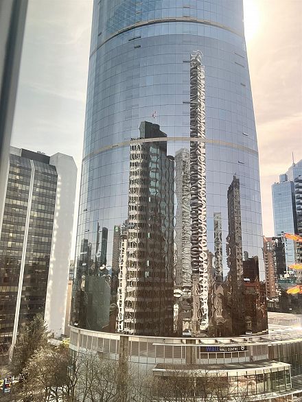 607 989 Nelson Street