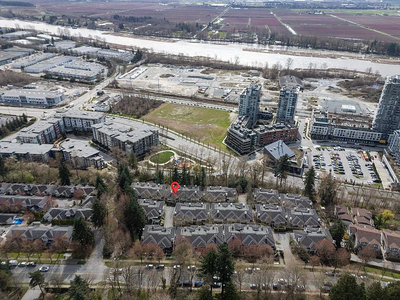 5 3586 Rainier Place