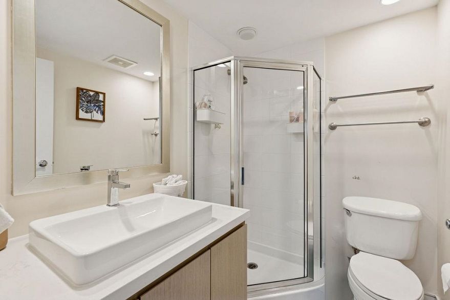 1202 1680 Bayshore Drive