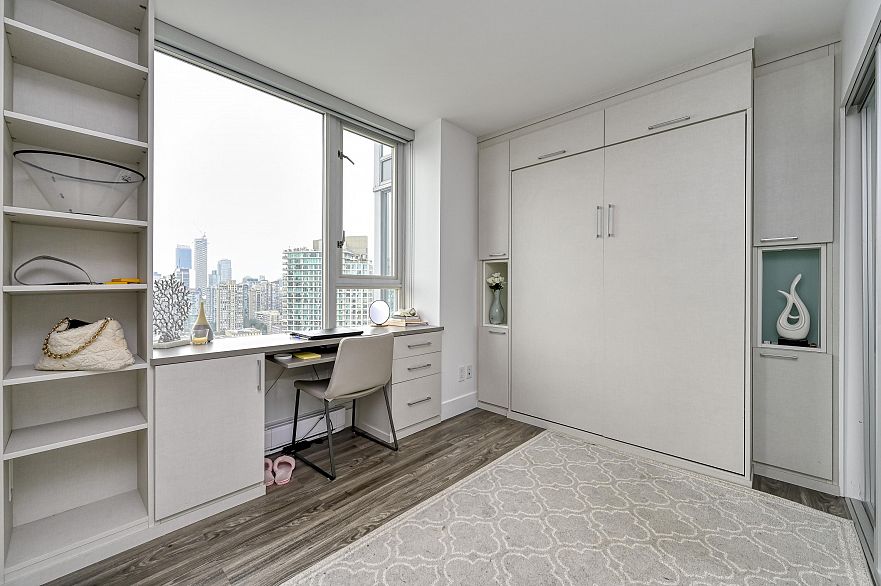 3307 1033 Marinaside Crescent