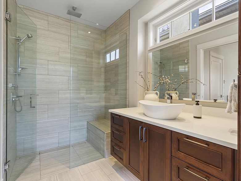 3483 Collingwood Street