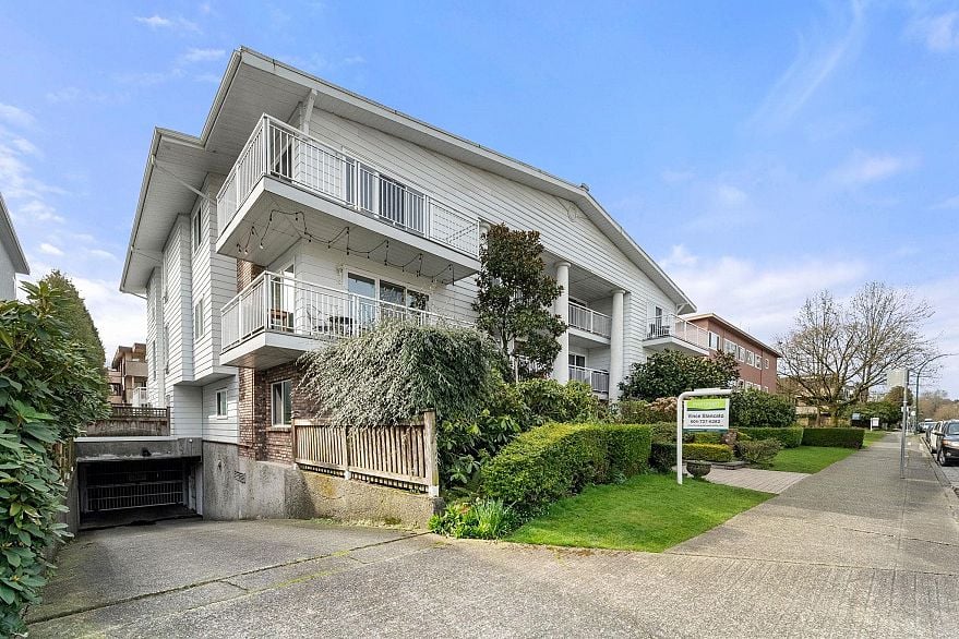 203 1066 W 13th Avenue