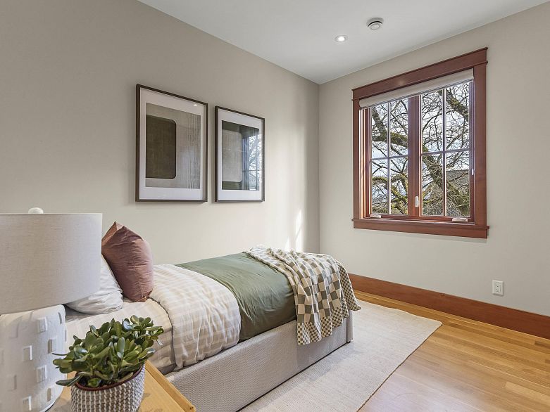 3483 Collingwood Street