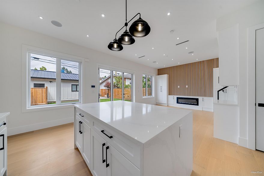 2 4463 Walden Street