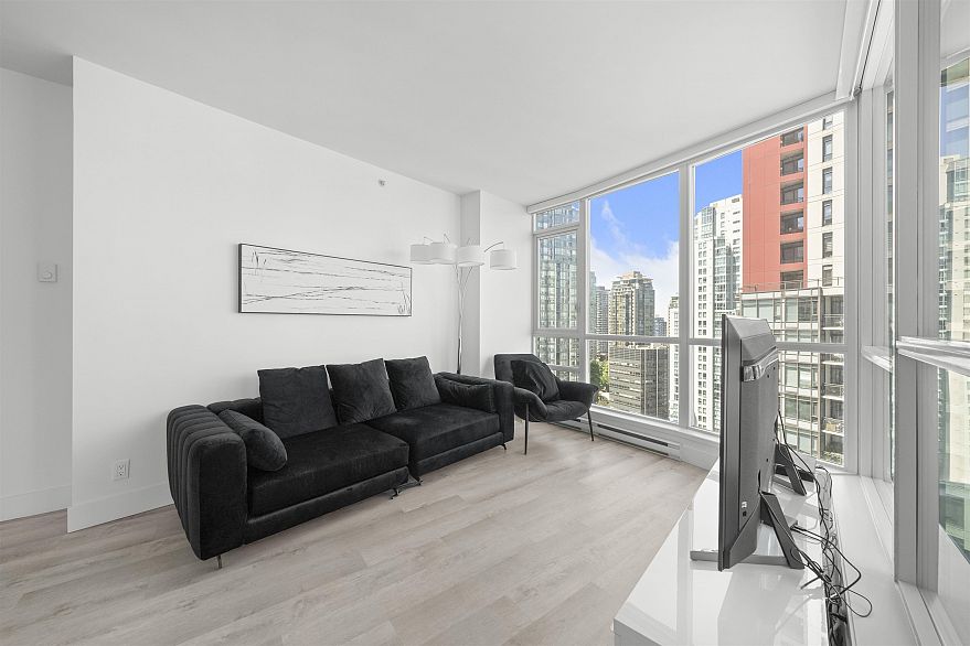 2201 1189 Melville Street