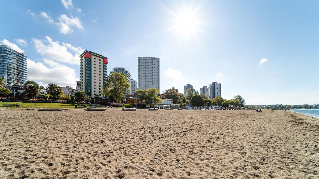 406 1740 Comox Street