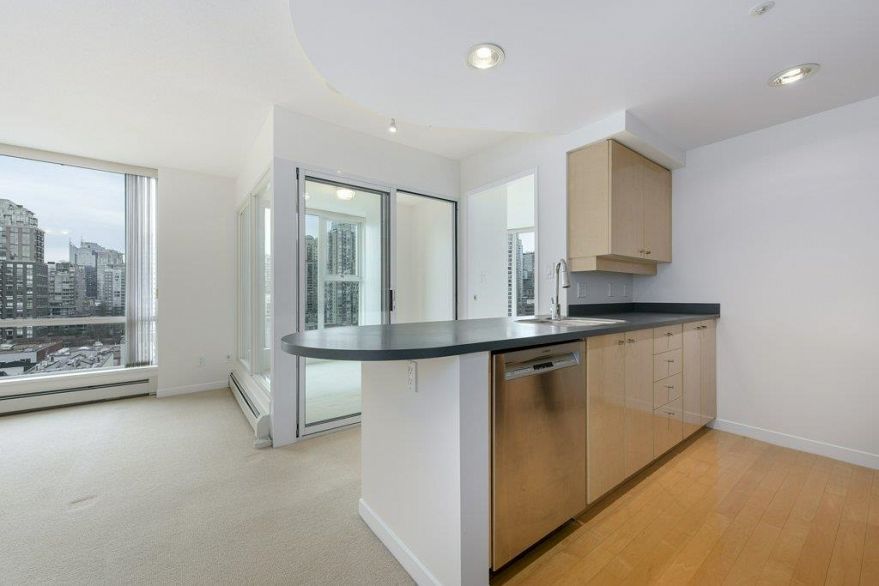 1901 1008 Cambie Street