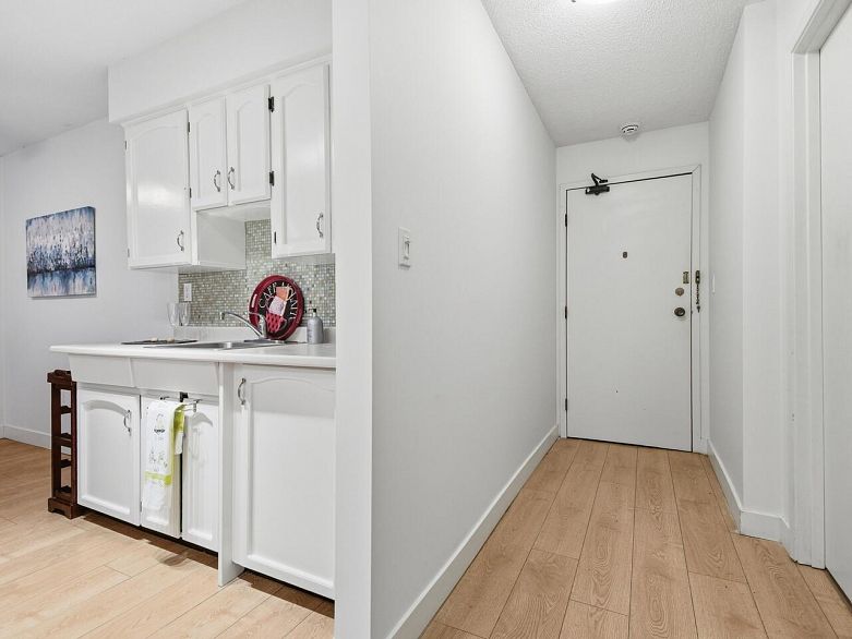 101 2910 Ontario Street