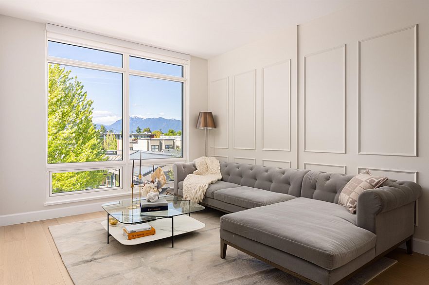 309 3668 W 10th Avenue