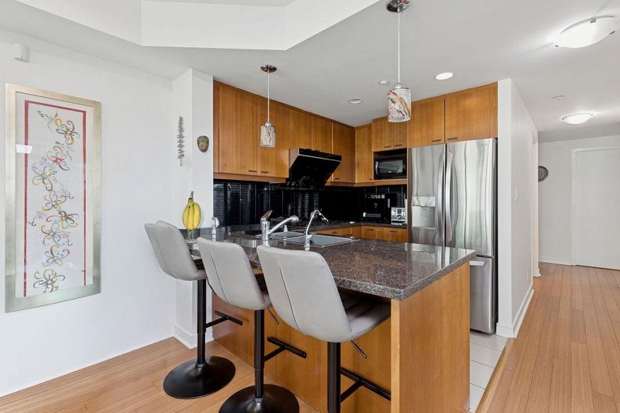 1202 1680 Bayshore Drive