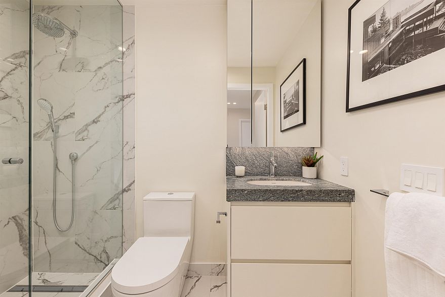 309 3668 W 10th Avenue