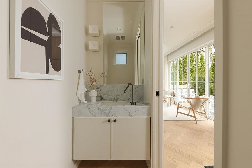 1 3449 W 22nd Avenue