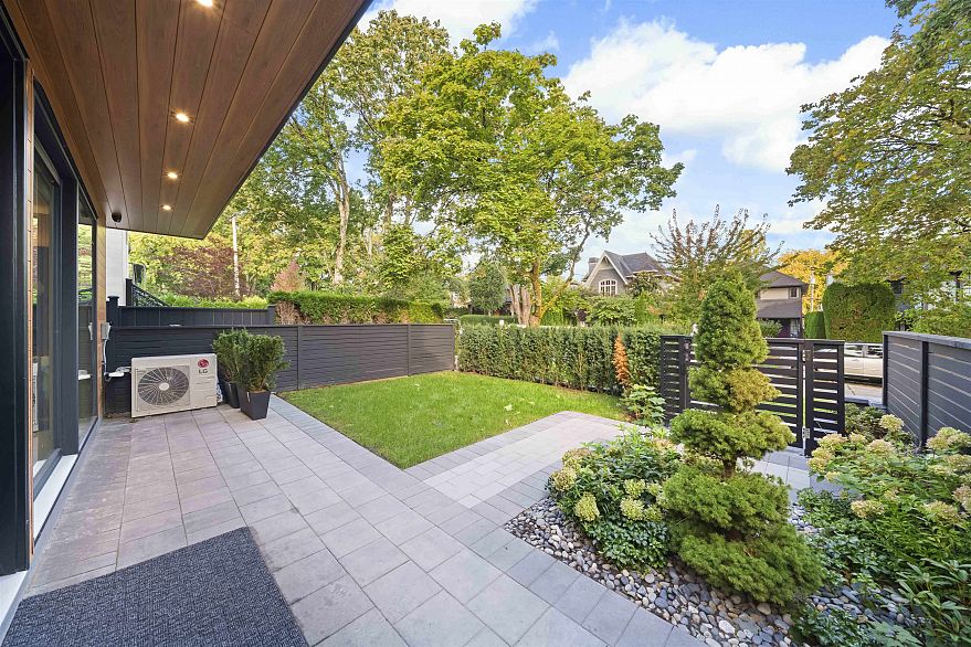 1 3466 W 22nd Avenue