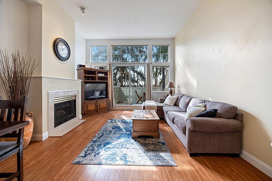 5 3586 Rainier Place