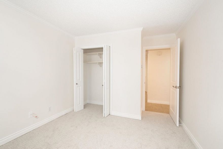 207 333 Wethersfield Drive