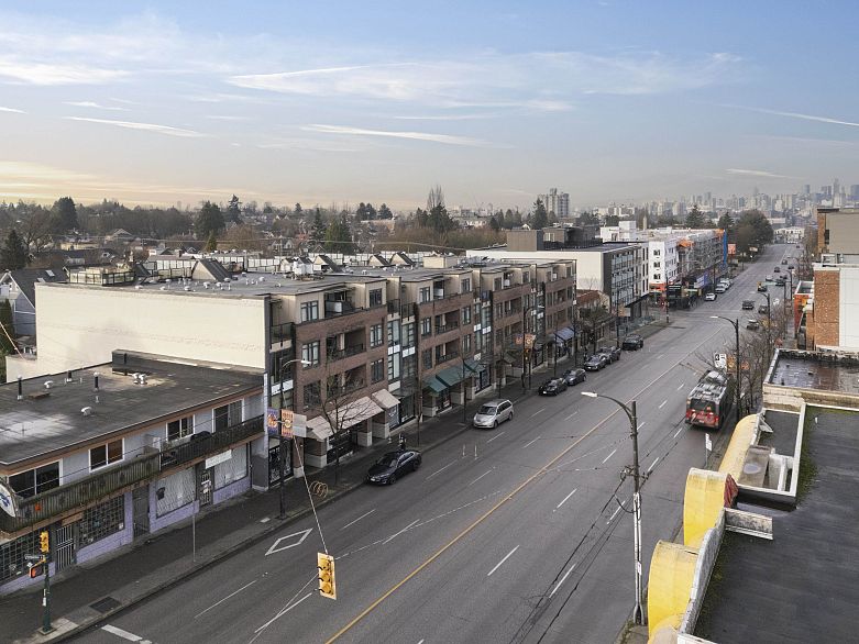 217 2150 E Hastings Street