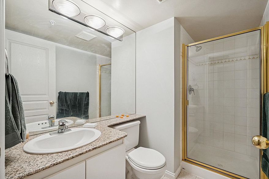 2602 1189 Howe Street