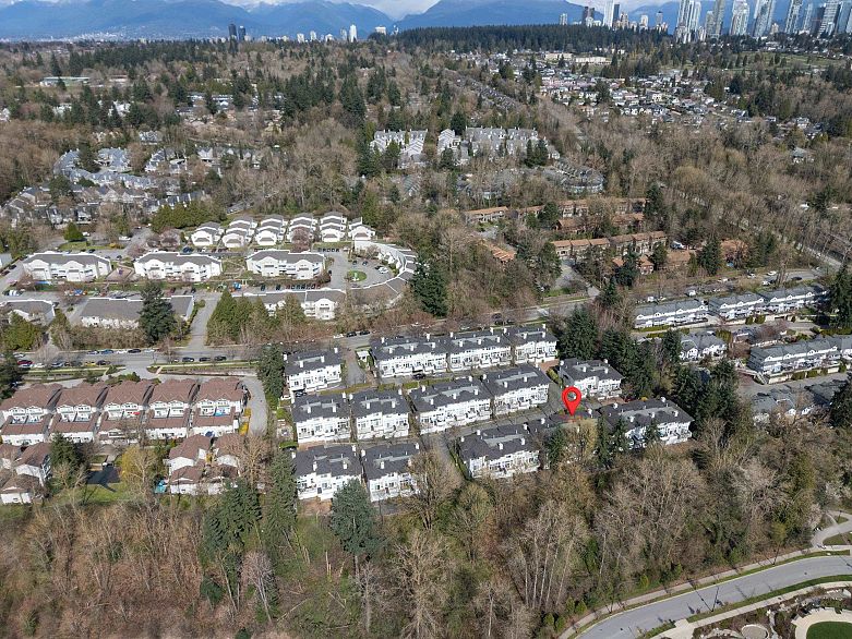 5 3586 Rainier Place